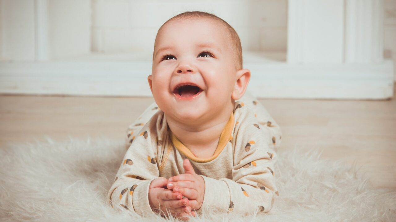 How and When to Start Tummy Time (And Why It Matters!)